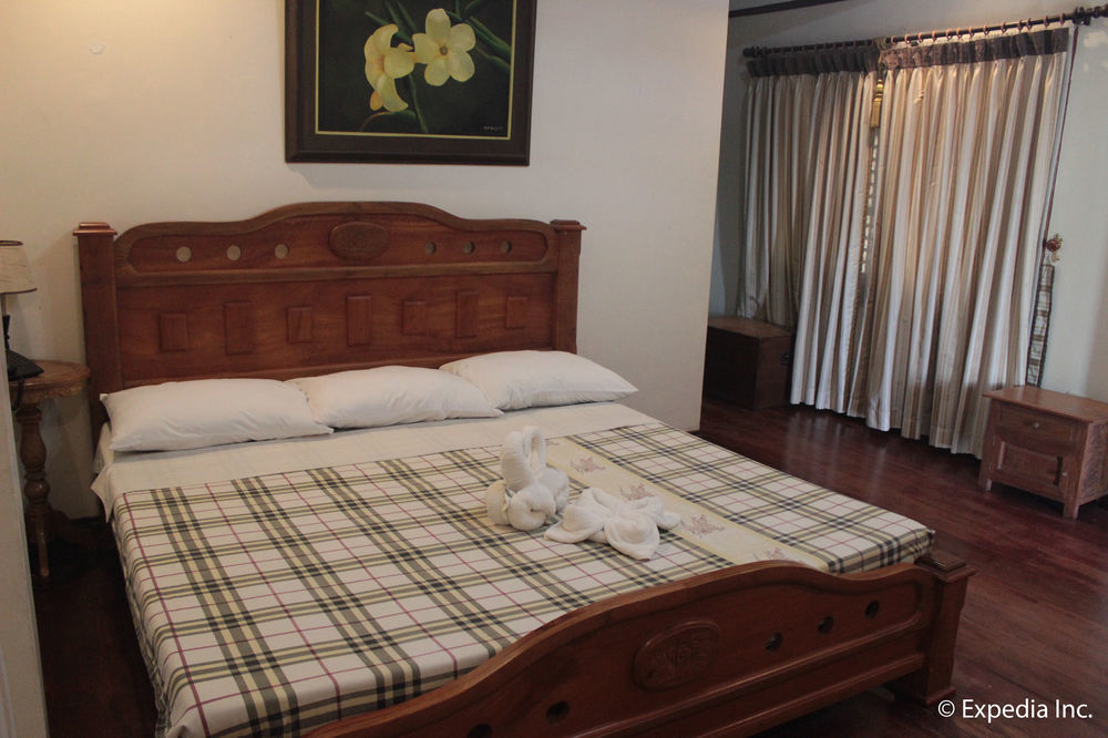 Grand Octagon Resort Laoag Exterior foto